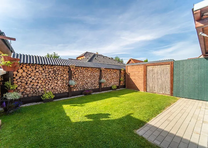 House Adonis بيت للعطل Bystřice