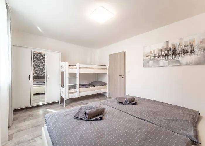House Adonis بيت للعطل Bystřice